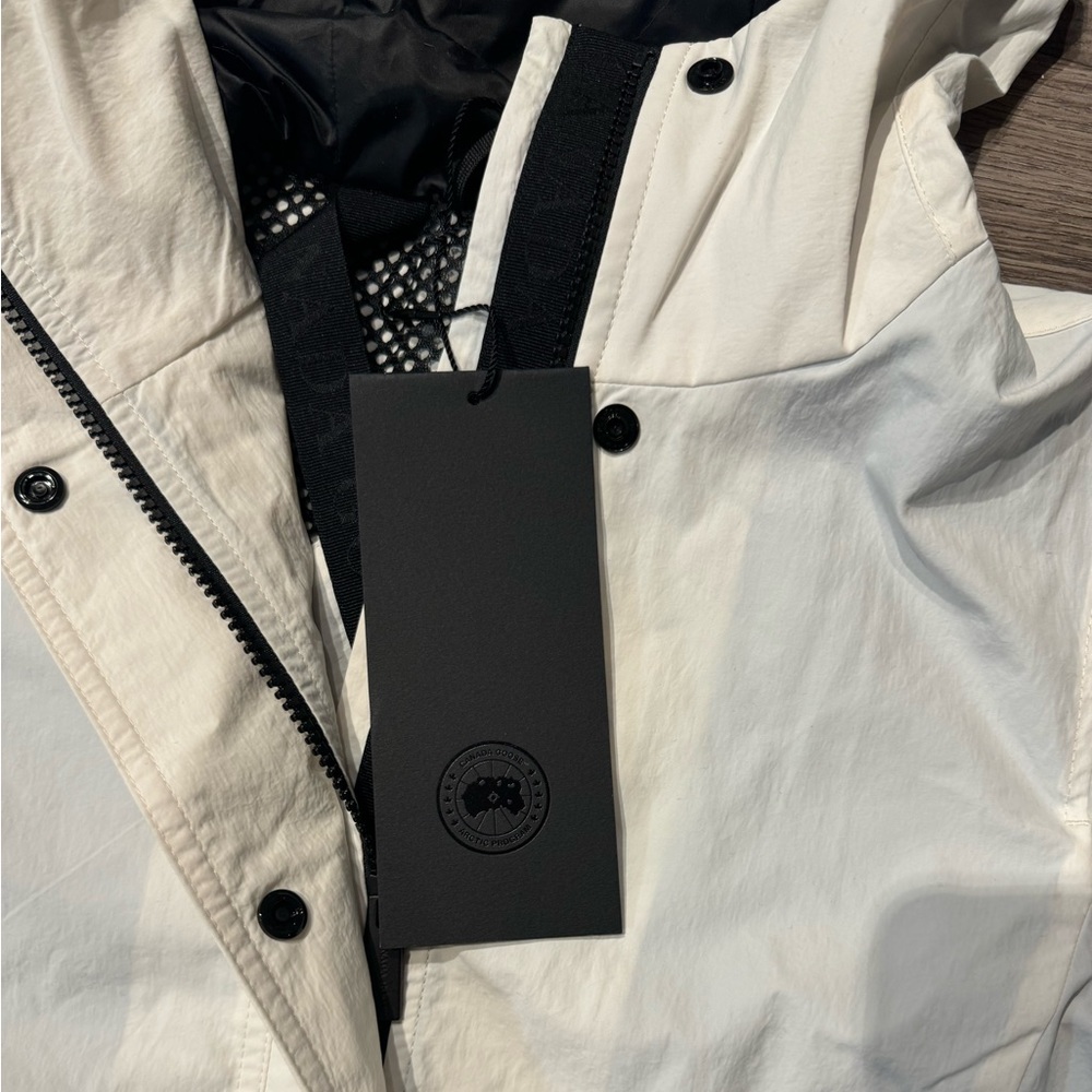 NWT Canada Goose Davie Jacket - Picture 3 of 10